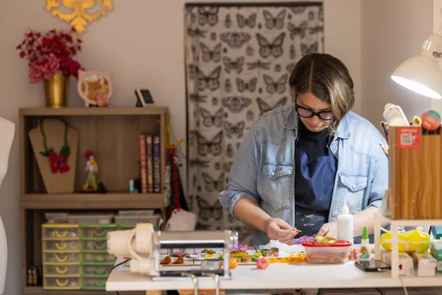 Sara Amrhein - Handcrafted Art Jewelry