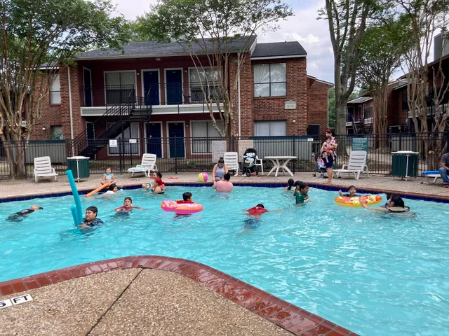 Serena Oaks Apartments