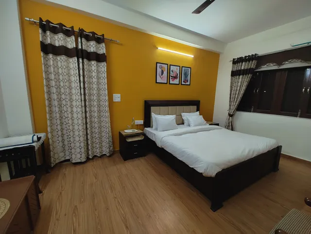 Plum PentHouse 3BHK by Wabi Sabi Stays