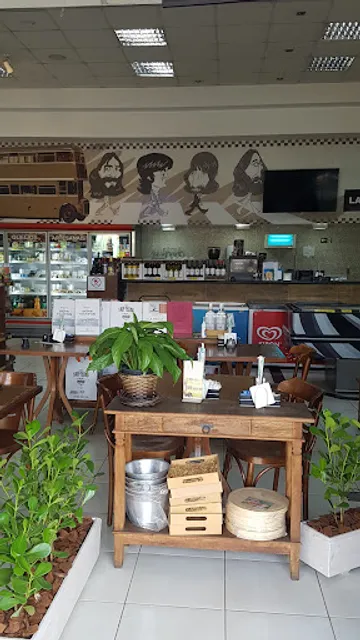 London Padaria Emporio Queijos Artesanais Vinhos Restaurante e Almoço