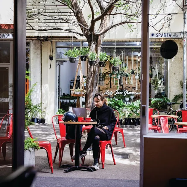 Bertoncello Cafe And Bar