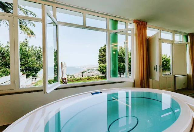 SECRET GARDEN - Suites & Apartments