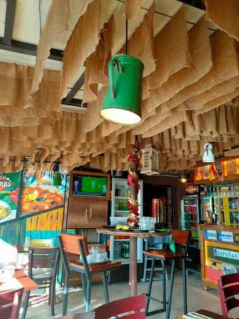 SAFRAN PAELLA ( Tapas )