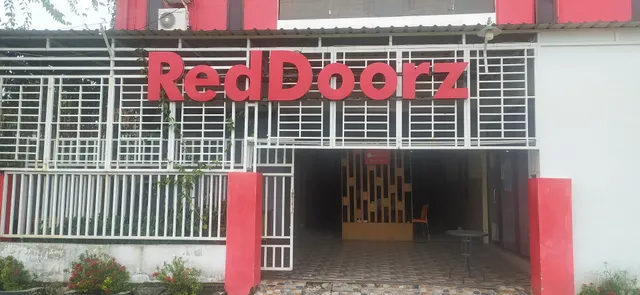 RedDoorz @ Jalan Kapten Muslim Medan