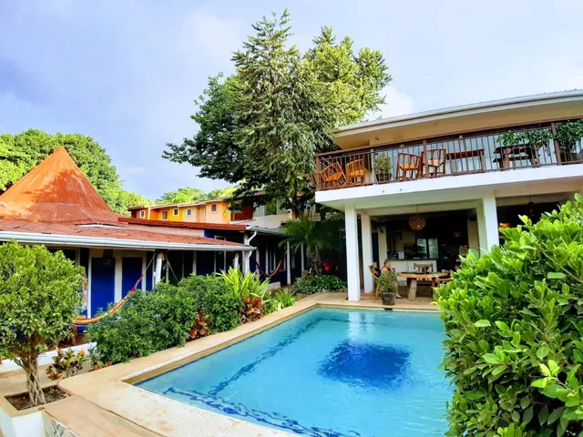 La Botella de Leche Hostel