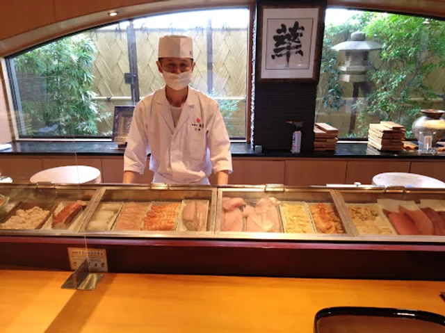 すしと季節の料理 奴寿司 華月