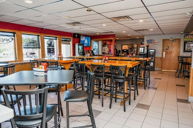 5th Quarter Bar & Grill