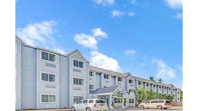 Days Inn by Wyndham Sturbridge