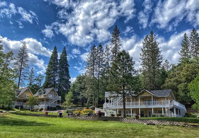 Blackberry Inn Yosemite