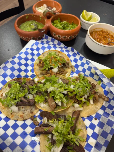 Tacos ‘’Le Tenampa’’