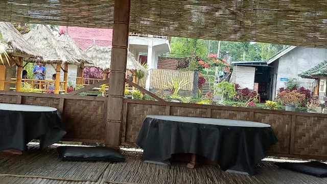 Lesehan Cahaya Tetebatu Inn