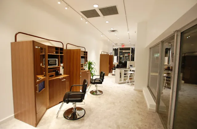 QB HOUSE TOKYO DOWNTOWN