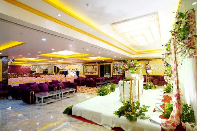 THE ROYALE AMOR Hotel & Banquet
