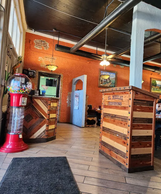 El Mezcal Mexican Restaurant and Bar