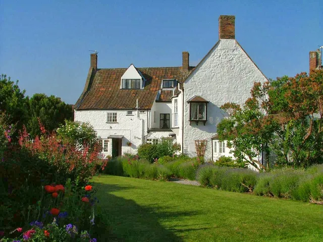 The Old House Holiday Cottages and B&B