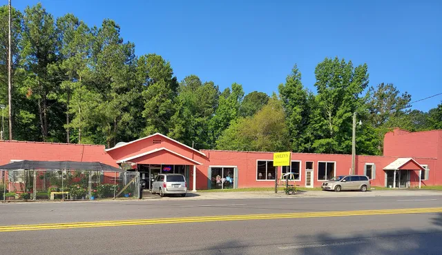 Ashley's Antiques & Florist