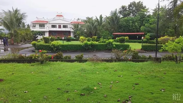 Aqdas Farm