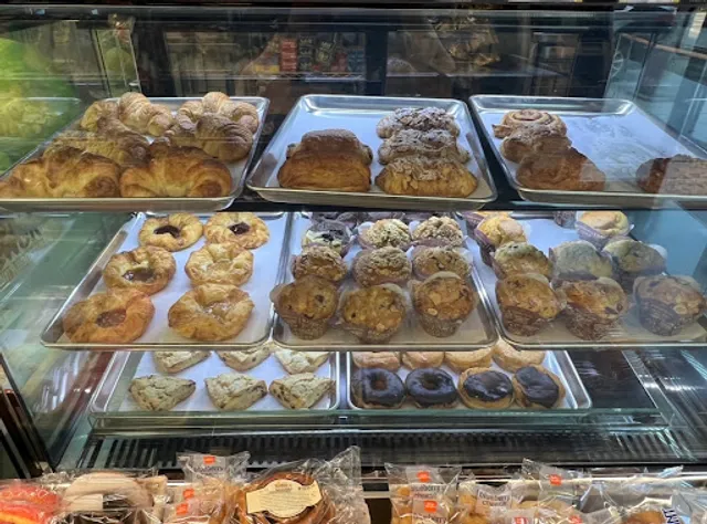 Mon Amour Grill & Deli