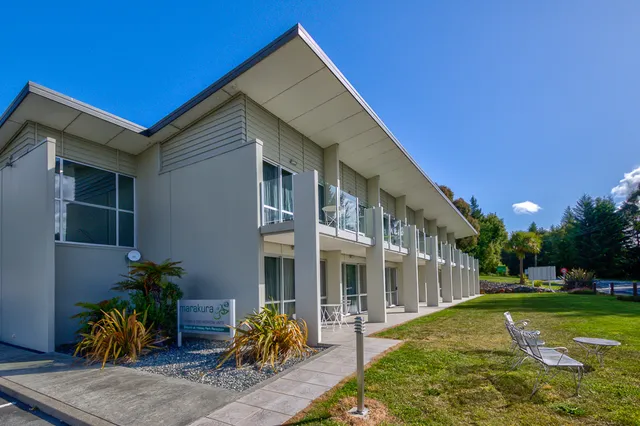 Marakura Motels at Te Anau Lakeview Holiday Park & Motels