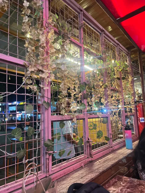 Kanpurwale Restaurant and Caterers