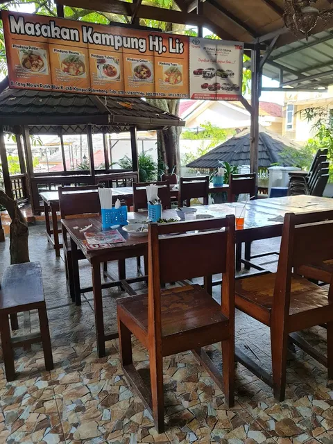 Rumah Makan Masakan Kampung Hj. Lis