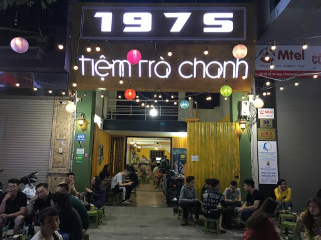 Tiệm trà chanh 1975