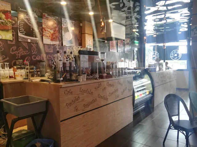 Aqui y Ahora Restaurante Café Bar