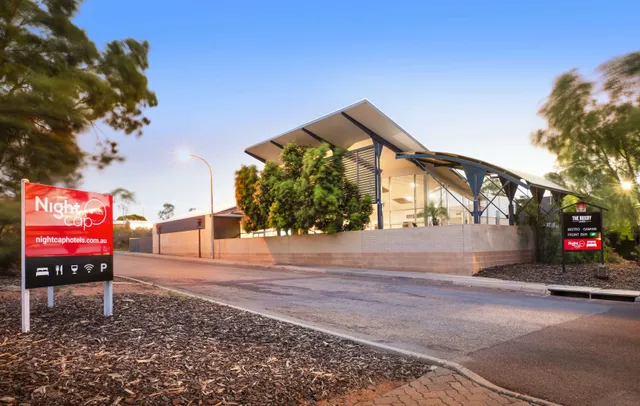 Nightcap at Roxby Downs