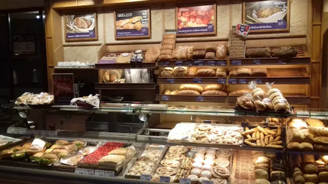 Bäcker Ganseforth KG