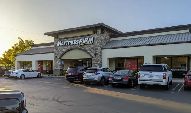 Mattress Firm Brentwood