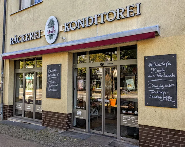 Bäckerei & Konditorei Plentz - Bäckerei & Café