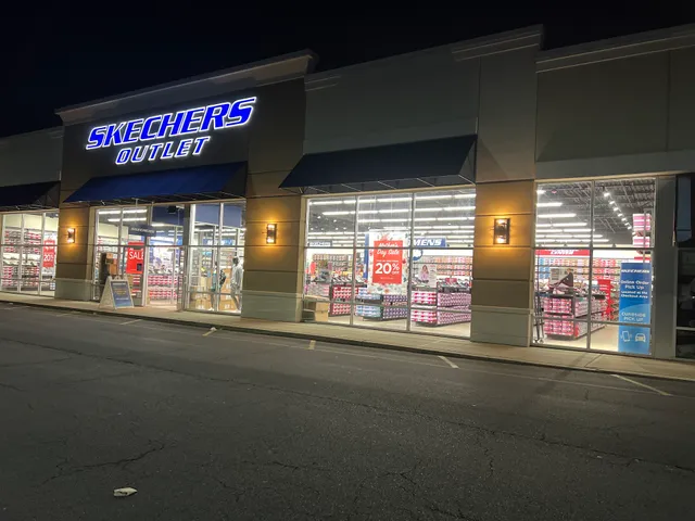 SKECHERS Warehouse Outlet