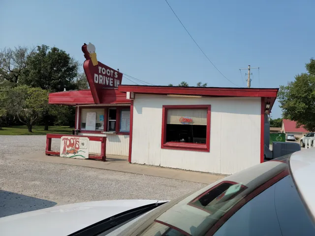 Toots Drive-In
