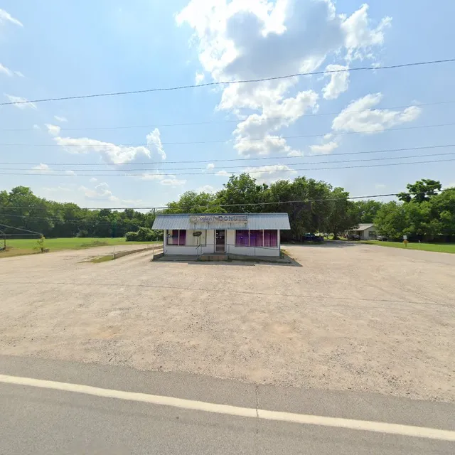 Daylight donuts holdenville