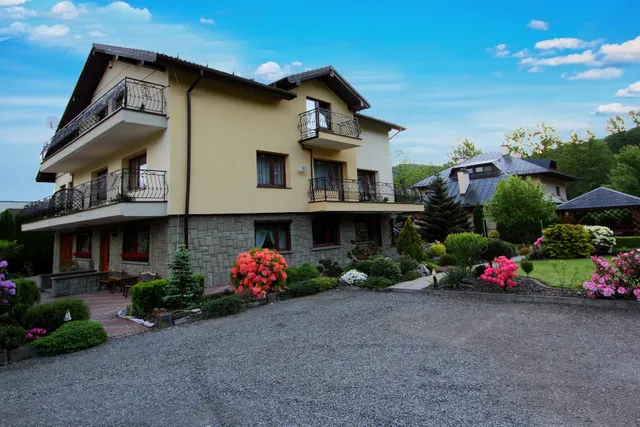 WILLA OLIWIA Kwatery Pokoje gościnne do wynajęcia Wakacje Wczasy Ferie Urlop