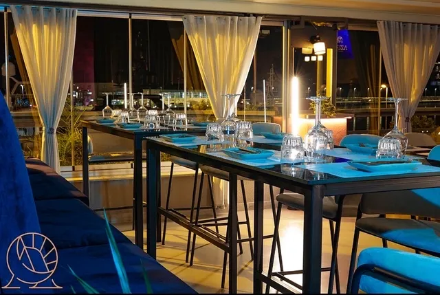 Azura - Lounge | Eat | Club