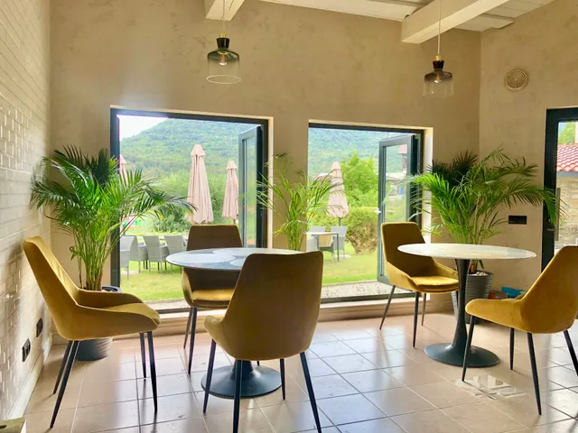 HOTEL DRIVE POINT (Adventure Lake Resort)