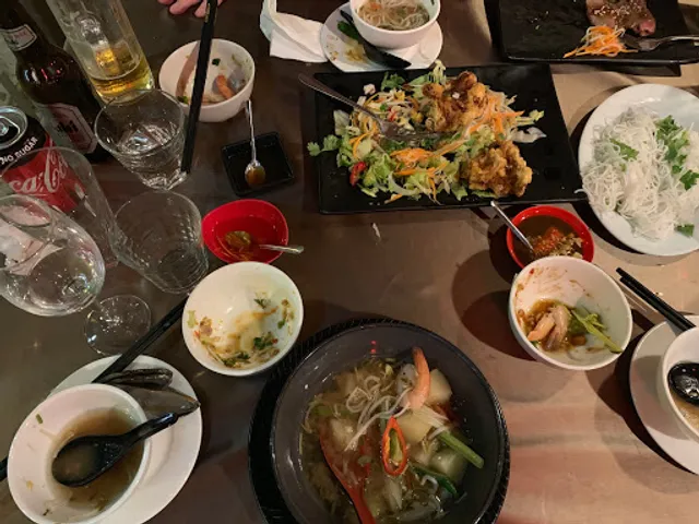 Bay Tinh Vietnamese Restaurant