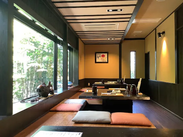 旬彩いろり茶屋 鮎の庄