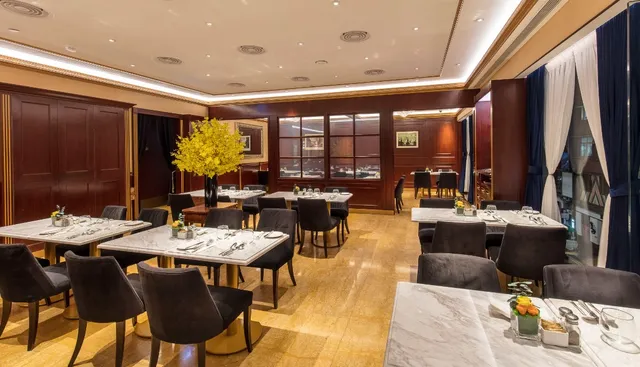 Cova Pasticceria & Confetteria Lee Gardens Branch