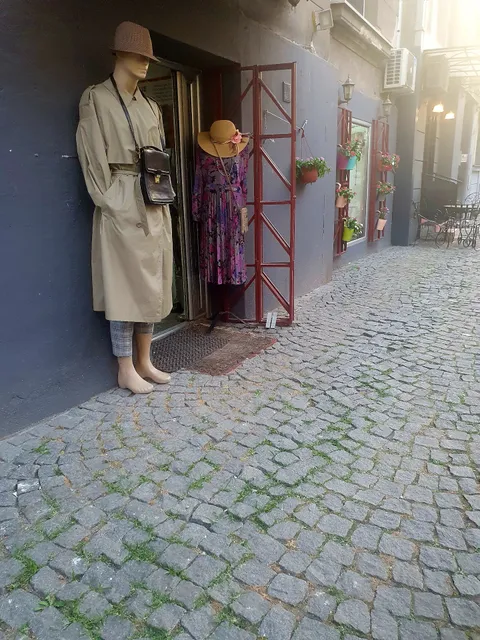 Vintage LUX boutique