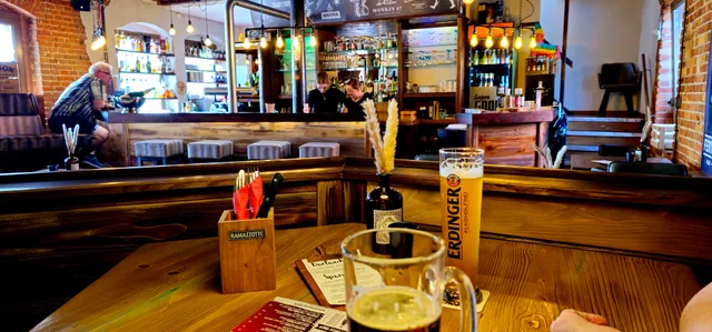 Fertigungsbereich VI Bar-Restaurant-Lounge