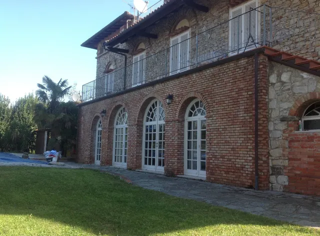 Maison Brinati Bed and Breakfast