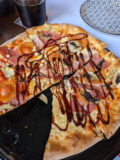 Peperoni Pizza & Pasta