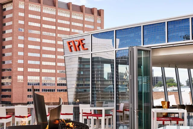 The Art Hotel Denver, Curio Collection by Hilton