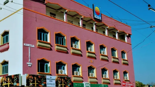 Hotel Ravi Teja