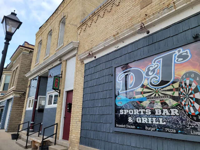 Wolfgram Sports Bar and Grill