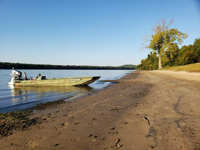 Talucah Beach Day Use Area