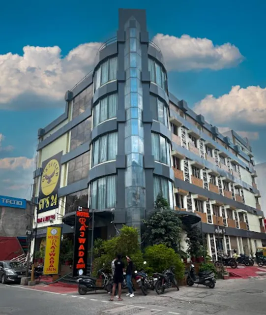 Hotel Rajwada Inn