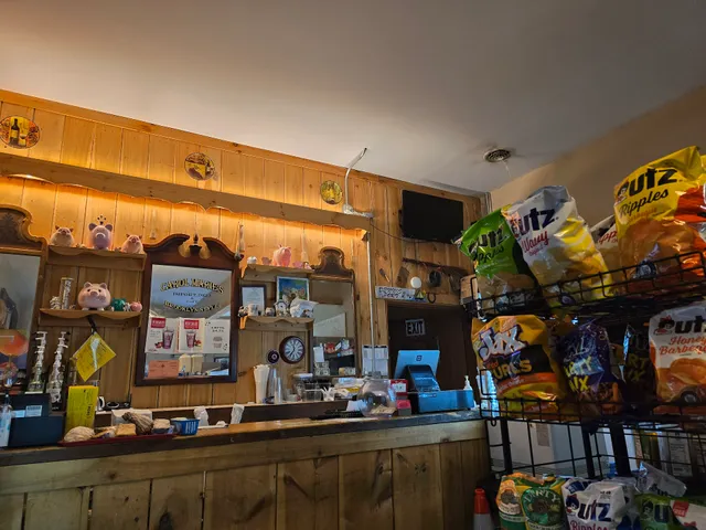 Smokin' Pig Deli & Bakery